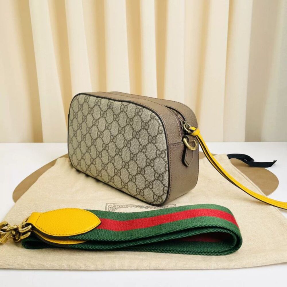 Gucci Women Pre-Loved Bag Very Good Condition - Picture 4 of 4